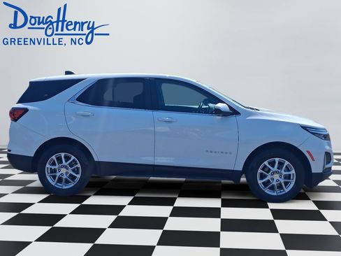 Used 2024 Chevrolet Equinox LT w/ Driver Convenience Package AWD/4WD image 6