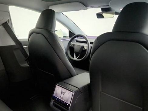 Used 2025 Tesla Model 3 Long Range RWD image 40