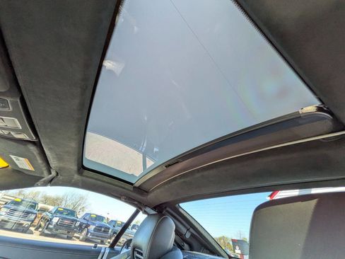 Used 2013 Mercedes-Benz SL 63 AMG image 21