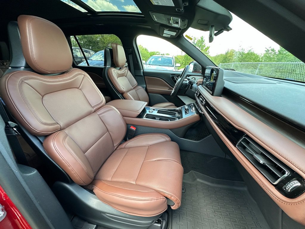 New 2026 Lincoln Aviator Reserve AWD/4WD image 24
