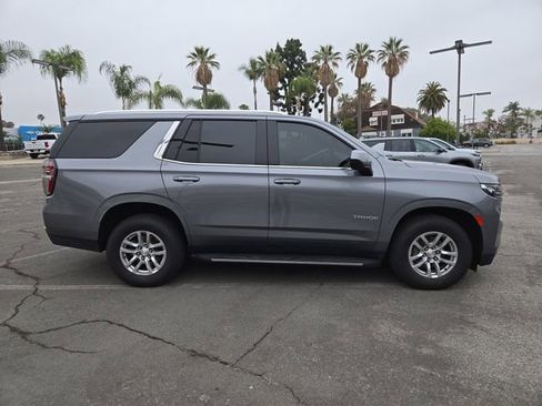 Used 2021 Chevrolet Tahoe LS RWD image 2