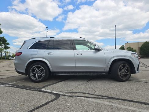 Certified 2025 Mercedes-Benz GLS 450 4MATIC image 16