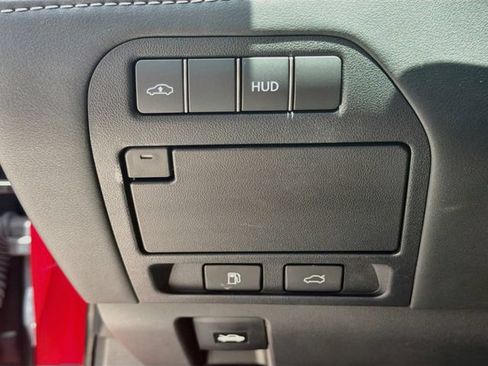 Used 2024 Lexus LS 500 RWD image 35