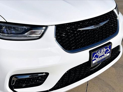 New 2026 Chrysler Pacifica Select image 31