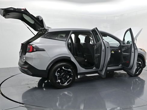 New 2026 Kia Sportage S image 50