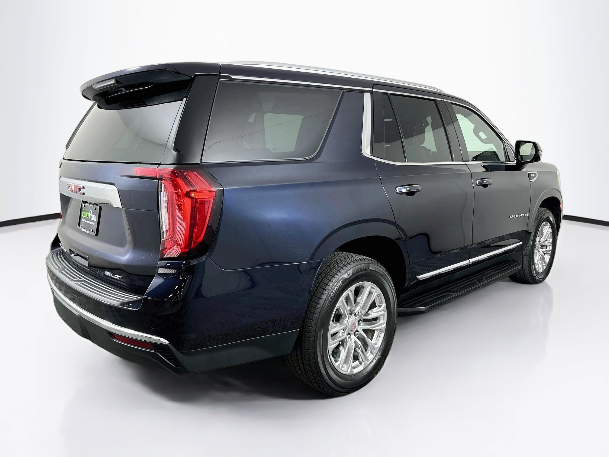 Used 2021 GMC Yukon SLT w/ SLT Luxury Plus Package AWD/4WD image 9