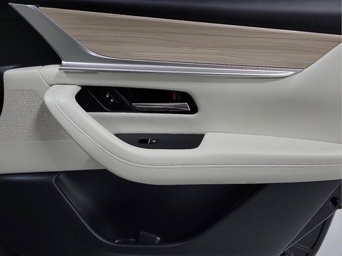 Used 2025 MAZDA CX-90 3.3 Turbo S w/ Premium Package image 16