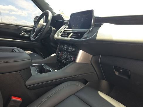 Used 2024 Chevrolet Tahoe LT w/ Luxury Package RWD image 24