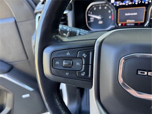 Used 2021 GMC Yukon Denali w/ Denali Premium Package AWD/4WD image 22