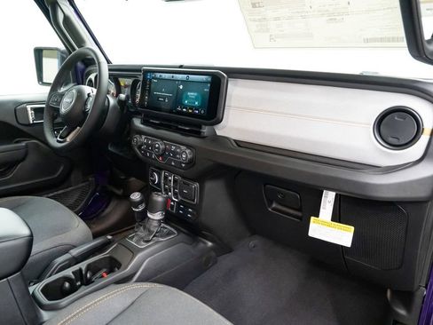 New 2026 Jeep Gladiator Willys image 28