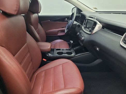 Used 2018 Kia Sorento SX image 21