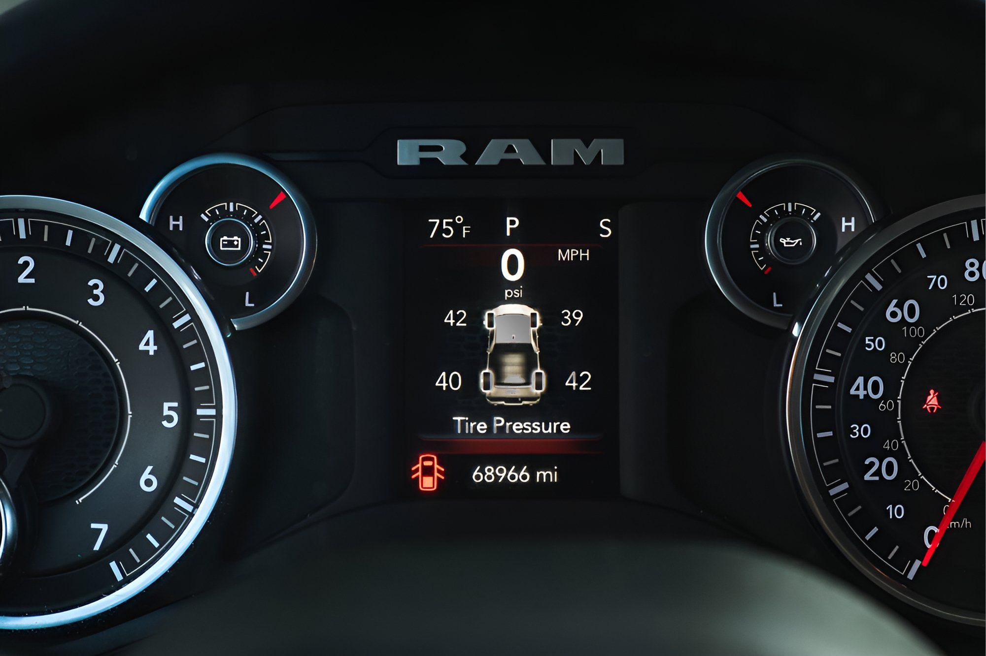 Used 2023 RAM 1500 Big Horn AWD/4WD image 30