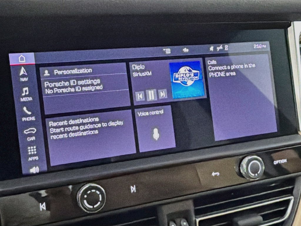 Certified 2023 Porsche Macan AWD/4WD image 15