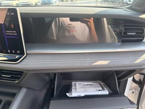 New 2026 Volkswagen Tiguan SE R-Line AWD/4WD image 30