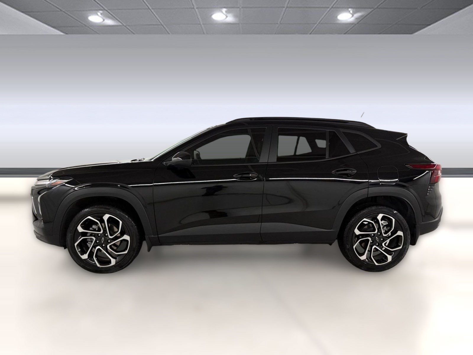 Used 2024 Chevrolet Trax RS w/ Driver Confidence Package FWD image 2