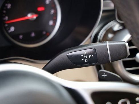 Used 2022 Mercedes-Benz GLC 300 image 23