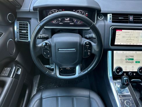 Used 2019 Land Rover Range Rover Sport HSE AWD/4WD image 32