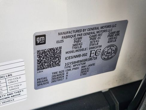 Used 2025 Cadillac Escalade V AWD/4WD image 32