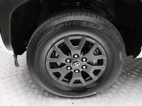 Used 2025 Toyota 4Runner SR5 image 4