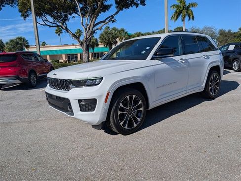 Used 2023 Jeep Grand Cherokee Overland w/ Adv Protech Group III image 3