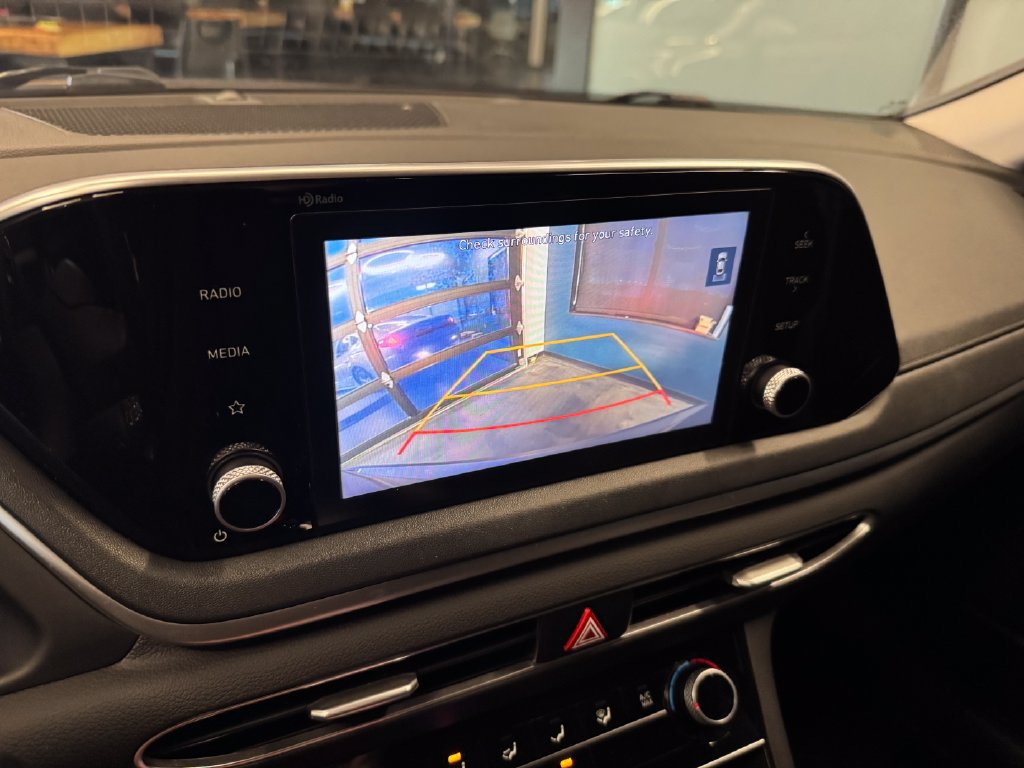 Used 2023 Hyundai Sonata SE FWD image 14