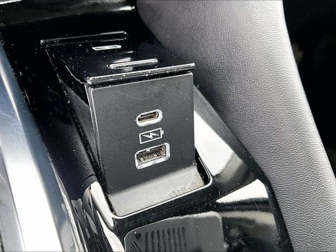 Used 2022 Acura MDX FWD w/ Technology Package image 34