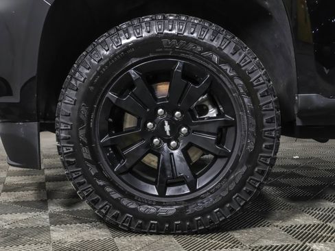 Used 2022 Chevrolet Colorado Z71 w/ Z71 Midnight Edition image 22