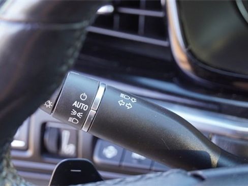 Used 2020 Cadillac XT6 Premium Luxury image 32