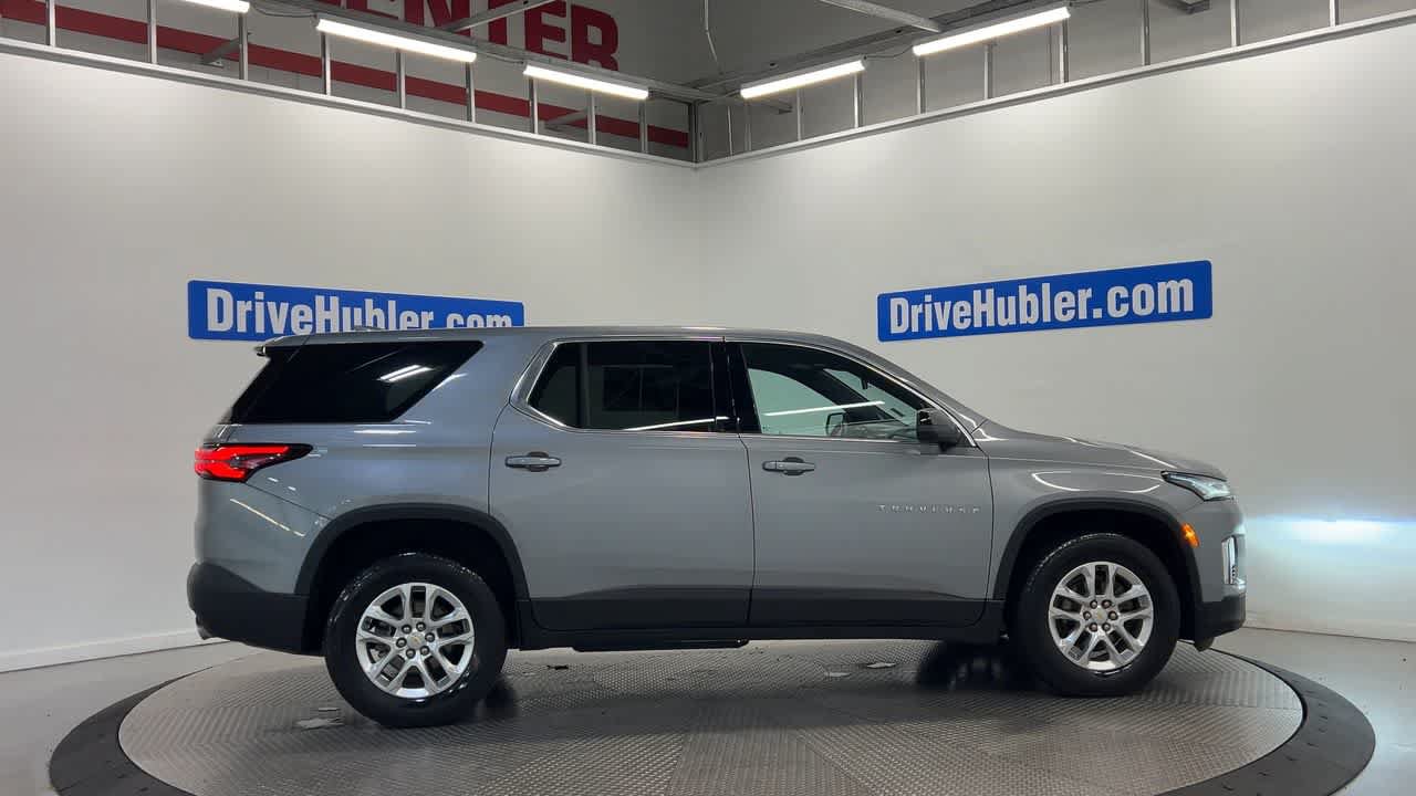 Used 2023 Chevrolet Traverse LS FWD image 3