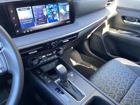 New 2026 Nissan Kicks SV w/ SV Premium Package image 16