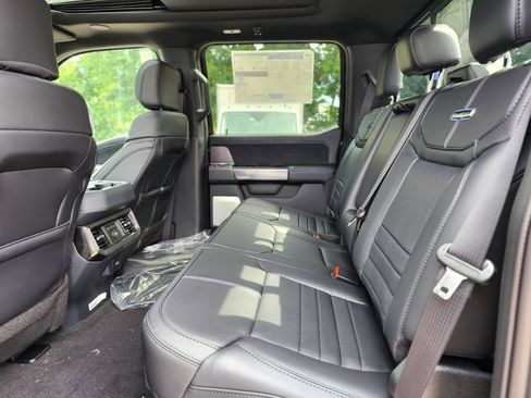 New 2026 Ford F250 Platinum w/ FX4 Off-Road Package AWD/4WD image 16