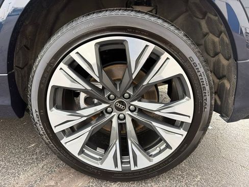 Used 2024 Audi Q8 Premium Plus AWD/4WD image 53