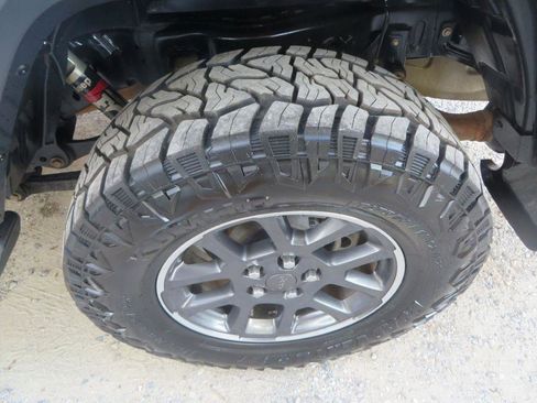 Used 2020 Jeep Gladiator Overland AWD/4WD image 27