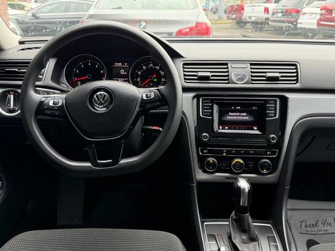 Used 2016 Volkswagen Passat 1.8T S image 15