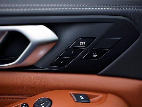 New 2026 BMW X5 M60i w/ Climate Comfort Package image 17