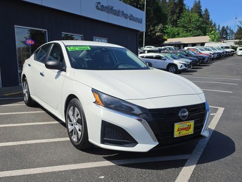 Certified 2024 Nissan Altima 2.5 S FWD image 7