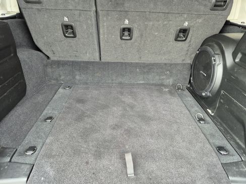 Used 2023 Jeep Wrangler Unlimited Rubicon 4xe AWD/4WD image 32