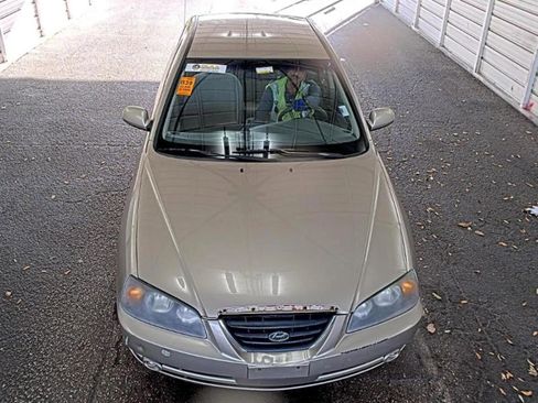 Used 2005 Hyundai Elantra GLS image 2