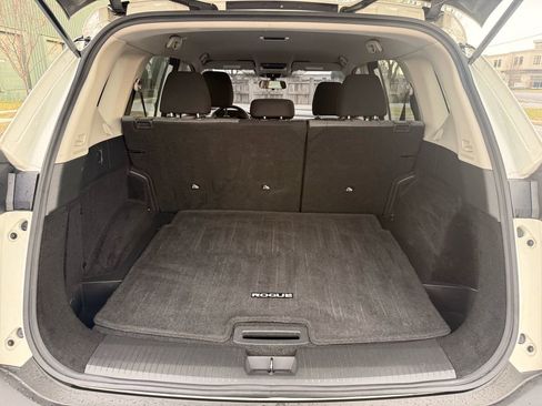Used 2021 Nissan Rogue SV image 12