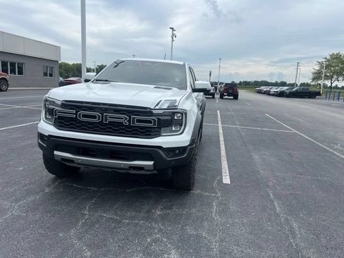 Used 2025 Ford Ranger Raptor AWD/4WD image 3