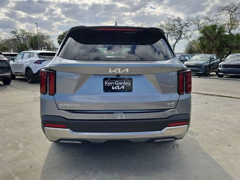 New 2026 Kia Sorento EX w/ EX Premium Package AWD/4WD image 7