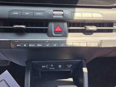 Used 2025 Kia K4 FWD image 20