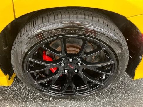 Used 2017 Dodge Charger SRT w/ Harman/Kardon Audio Group RWD image 40