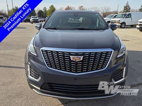 Used 2024 Cadillac XT5 Premium Luxury w/ Technology Package image 4