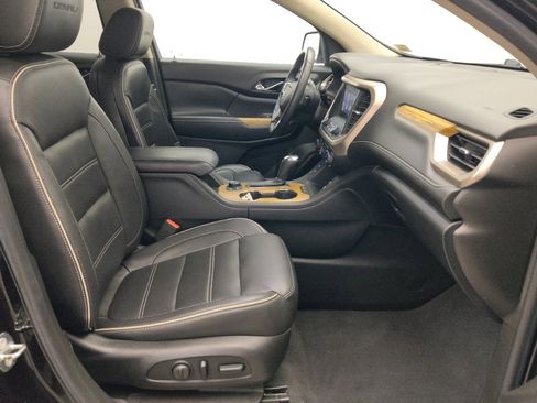 Used 2017 GMC Acadia Denali w/ Technology Package FWD image 21