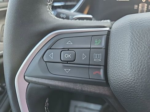 New 2025 Jeep Grand Cherokee Limited w/ Luxury Tech Group II image 43