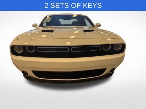 Used 2018 Dodge Challenger GT w/ Driver Convenience Group image 2