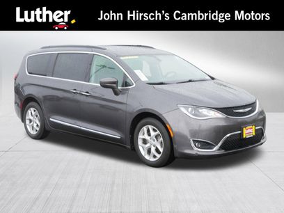 Used 2017 Chrysler Pacifica Touring-L w/ Tire & Wheel Group