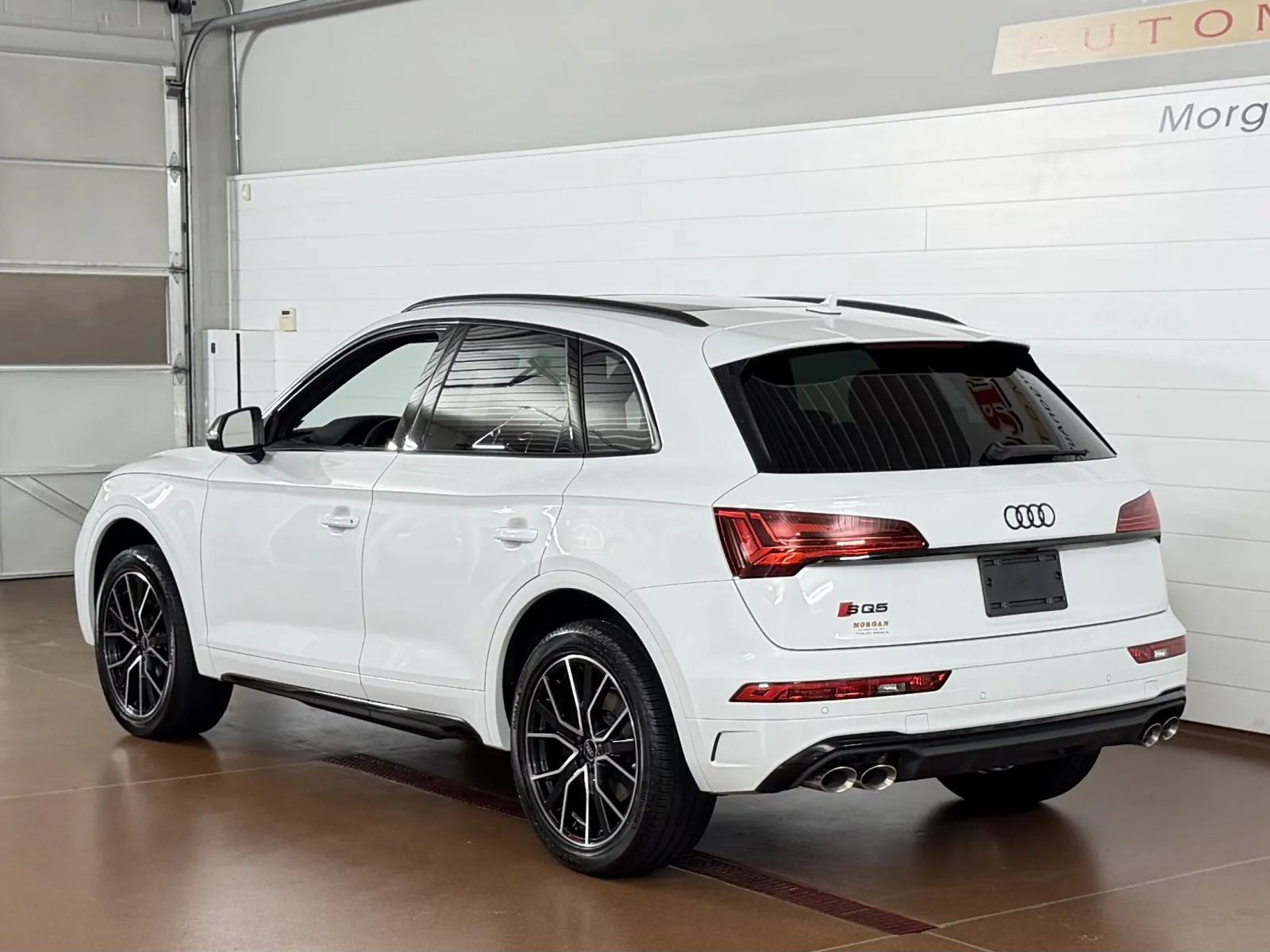 Used 2023 Audi SQ5 Premium Plus w/ Premium Plus Package AWD/4WD image 5