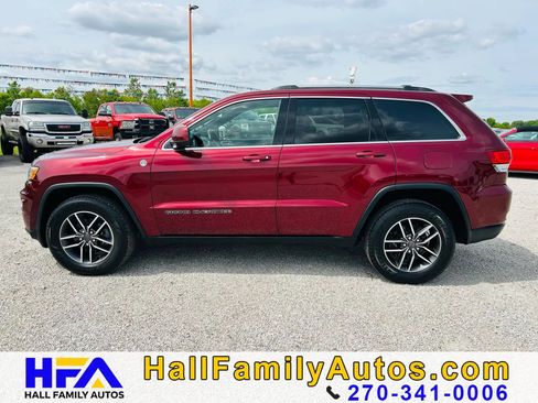 Used 2020 Jeep Grand Cherokee Laredo w/ Quick Order Package 2BN North AWD/4WD image 2